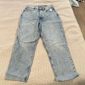 Old Navy High Rise Straight Jeans